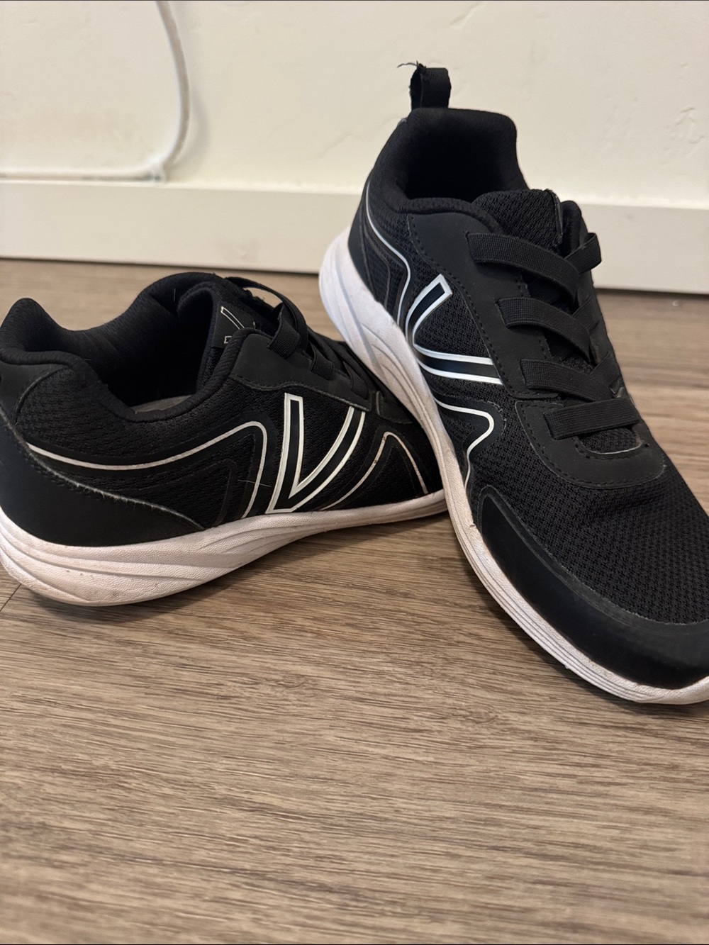 Vionic Women’s Black Athletic Sneakers with White Accents